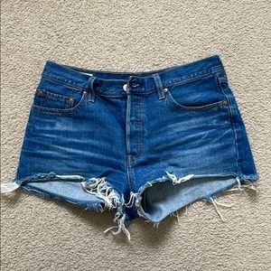 Levi’s 501 Cutoff Shorts (dark wash)